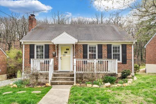 910 Brandon Ave Sw, Roanoke, VA, 24015-5010 | Card Image