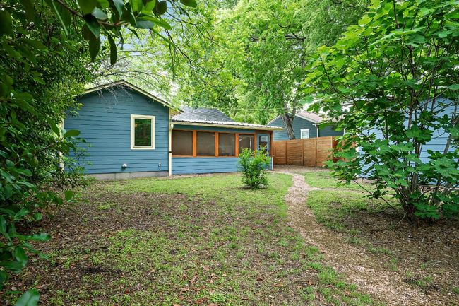 1516 Madison Ave, House other with 2 bedrooms, 1 bathrooms and 4 parking in Austin TX | Image 37