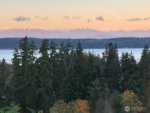 1028 Circle Dr, Camano Island, WA, 98282-6576 | Card Image