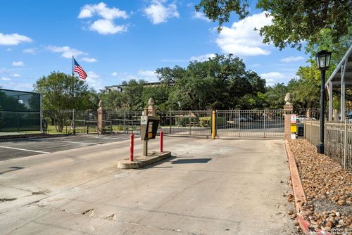 apt-8b-7711 Broadway, San Antonio, TX, 78209-3209 | Card Image