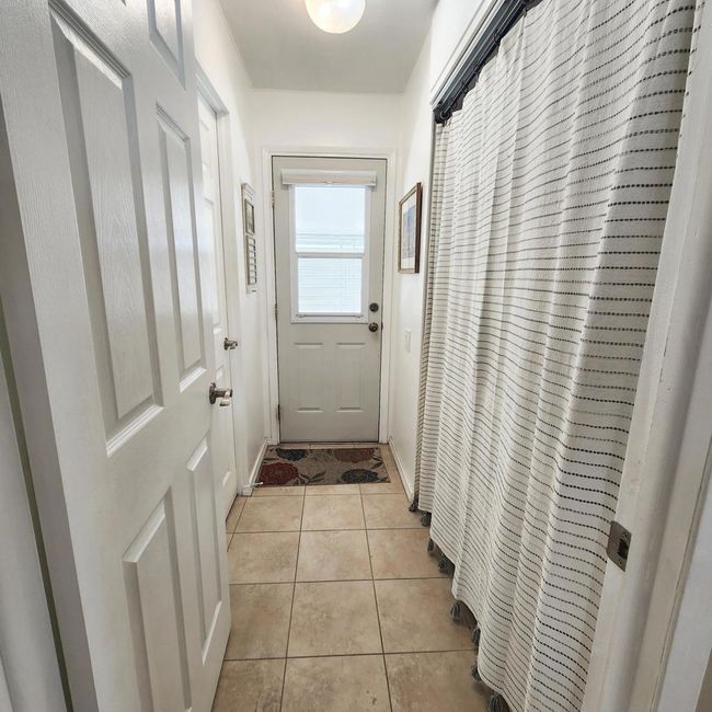 Laundry Area | Image 20