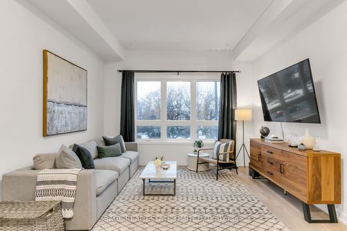 103-3686 St Clair Ave E, Scarborough, ON, M1M0E4 | Card Image