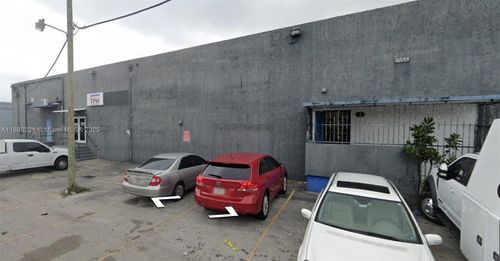 3035 Nw 40th St, Miami, FL, 33142-5107 | Card Image