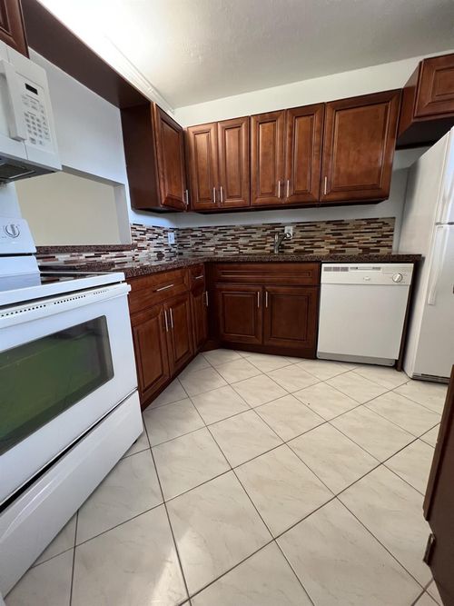 102-2800 Fiore 102 Way, Delray Beach, FL, 33445 | Card Image