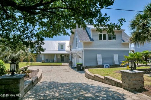 1205 Kings Landing Rd, Hampstead, NC, 28443-8361 | Card Image