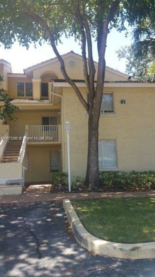 3204-3204 Glenmoor Dr, West Palm Beach, FL, 33409-2822 | Card Image