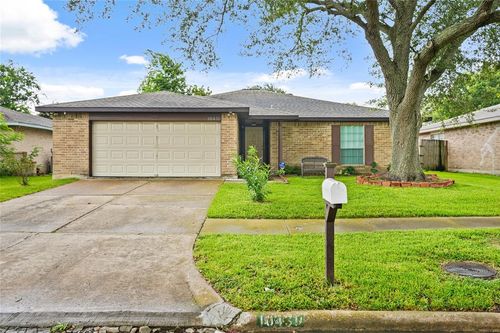 10431 Odessa Dr, Sugar Land, TX, 77498-1489 | Card Image
