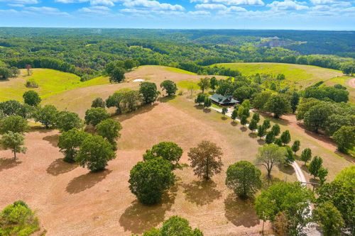 2024 Dogwood Tree Rd, Reeds Spring, MO, 65737-8165 | Card Image
