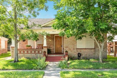 4917 Austin Dr, Galveston, TX, 77551-4532 | Card Image