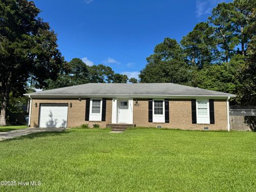 610 Winchester Rd, Jacksonville, NC, 28546-7120 | Card Image