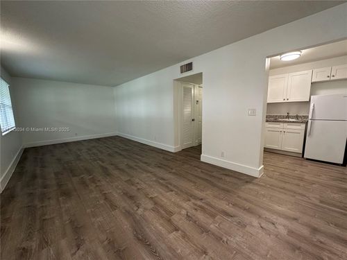 apt-8-2500 Johnson St, Hollywood, FL, 33020-3942 | Card Image