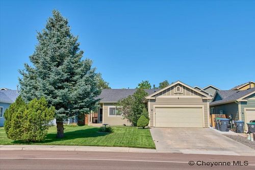 1626 Meadow Dr, Cheyenne, WY, 82001-6683 | Card Image