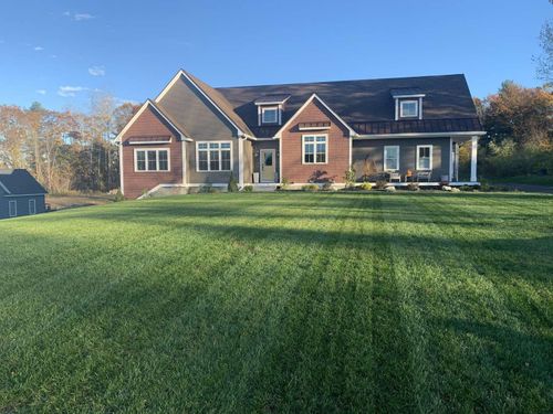 3 Labrador Ln, Hampstead, NH, 03841-2410 | Card Image