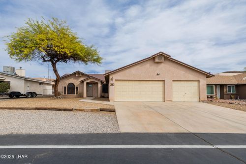 8703 Hopi Dr, Parker, AZ, 85344-8047 | Card Image