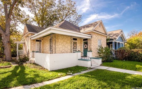 1820 E Houston St, San Antonio, TX, 78202-2955 | Card Image