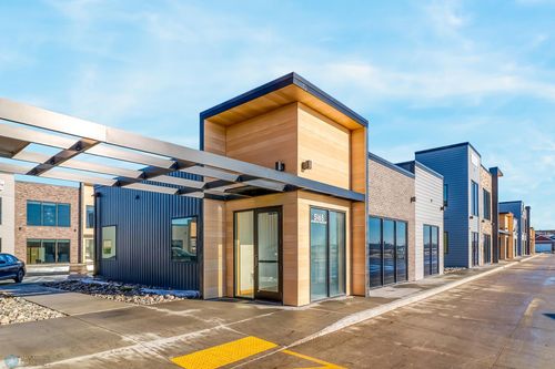 5165 44th St S, Fargo, ND, 58104-6069 | Card Image