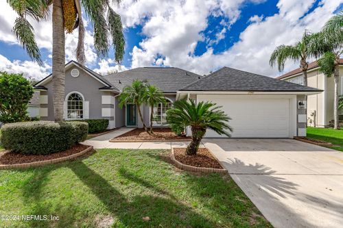 2042 Knottingham Trace Lane, JACKSONVILLE, FL, 32246 | Card Image