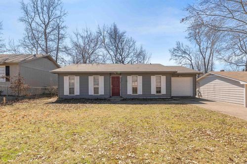 222 Lonsdale Cir, Jacksonville, AR, 72076-6322 | Card Image