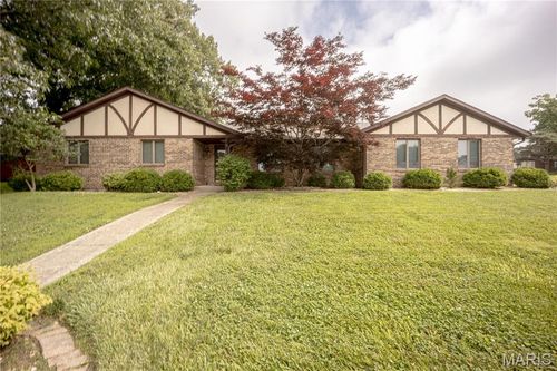 167 Pine Dale Dr, Swansea, IL, 62226-2363 | Card Image