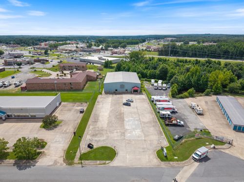 209 N 10th St, Cabot, AR, 72023-2985 | Card Image
