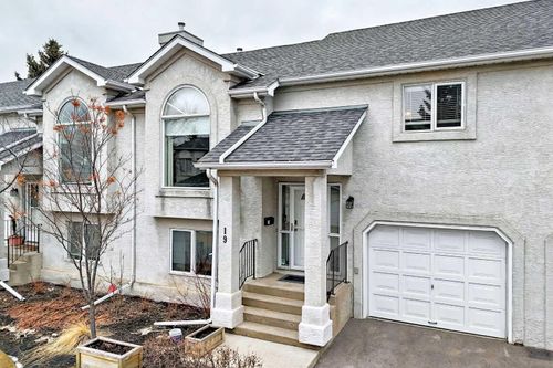 19 Sunlake Gdns Se, Calgary, AB, T2X3G4 | Card Image
