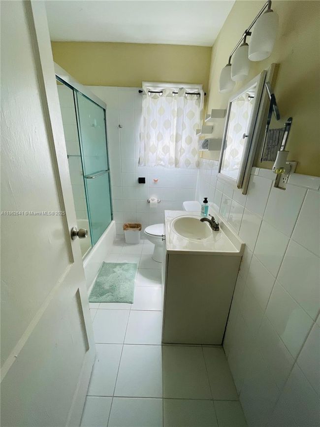 Image | Image 4