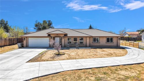 18125 Catalpa, Hesperia, CA, 92345 | Card Image