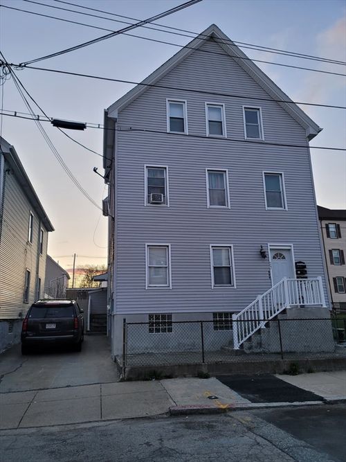 27 Bourne St, New Bedford, MA, 02740-3116 | Card Image