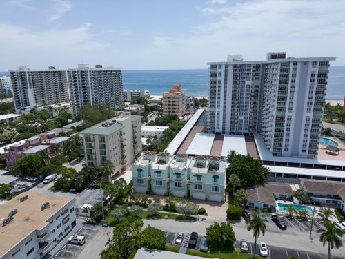 430 Sunset Dr, Pompano Beach, FL, 33062-5009 | Card Image