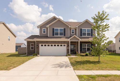1079 Long Stand Dr, Greenwood, IN, 46143-3828 | Card Image