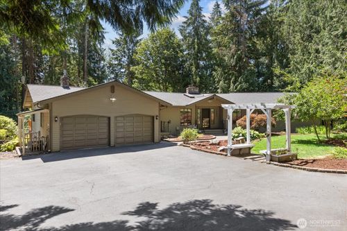 16224 82nd St Se, Snohomish, WA, 98290-6132 | Card Image