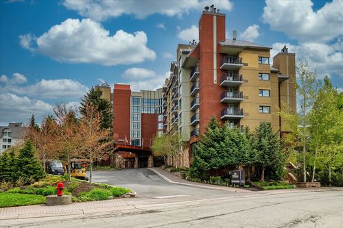 466468-4050 Whistler Way, Whistler, BC, V8E1H9 | Card Image