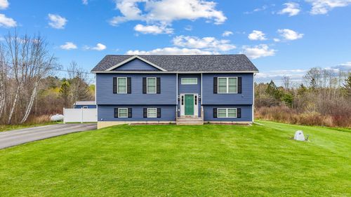 43 Boxwood Ln, Hermon, ME, 04401-0121 | Card Image