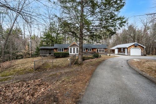 341 Flanders Rd, Henniker, NH, 03242-6384 | Card Image