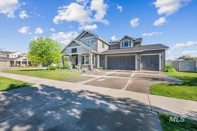 410 W Hidden Meadow Way, House other with 5 bedrooms, 4 bathrooms and 3 parking in Middleton ID | Image 2