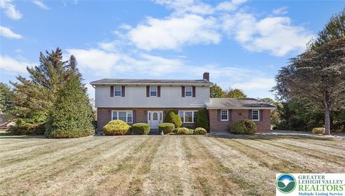 919 Breidinger Rd, Nazareth, PA, 18064-8630 | Card Image