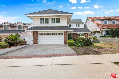 19429 Broadacres Ave, Carson, CA, 90746-2709 | Card Image