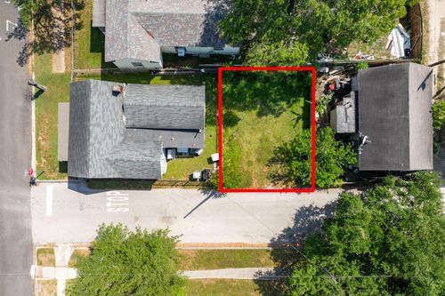 1310 32nd St, Galveston, TX, 77550-4325 | Card Image