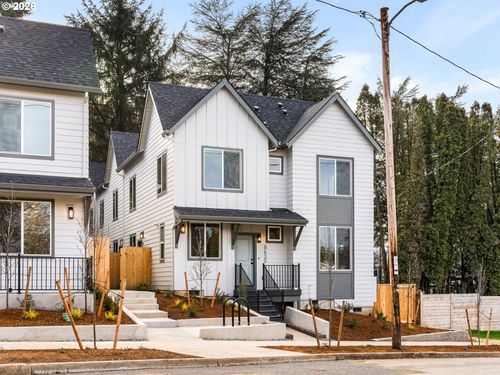 2-8628 Sw 21st Ave, Portland, OR, 97219-4100 | Card Image