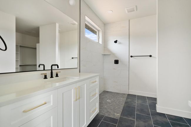 Primary Bath | Image 20