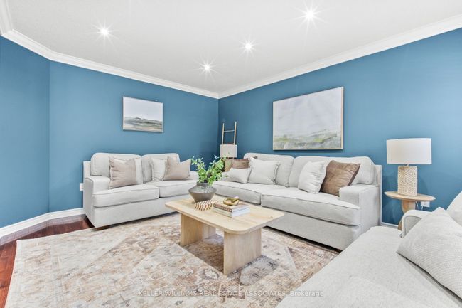 10 Westacott Cres, House other with 5 bedrooms, 5 bathrooms and 3 parking in Ajax ON | Image 4