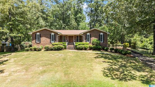 3213 Burning Tree Dr, HOOVER, AL, 35226-2714 | Card Image