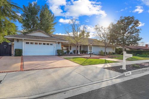 20348 Coraline Cir, Chatsworth, CA, 91311 | Card Image