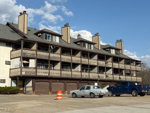 apt-b-1541 Treetop Trl, Akron, OH, 44313-8741 | Card Image