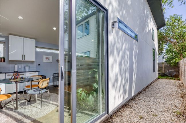 B - 2723 Lyons Rd, House other with 2 bedrooms, 2 bathrooms and 2 parking in Austin TX | Image 20
