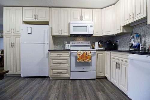 unit-b19-39 Pleasant St, Northborough, MA, 01532-1856 | Card Image