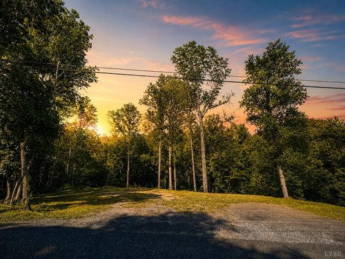 215 V E S Road, Lynchburg, VA, 24503 | Card Image