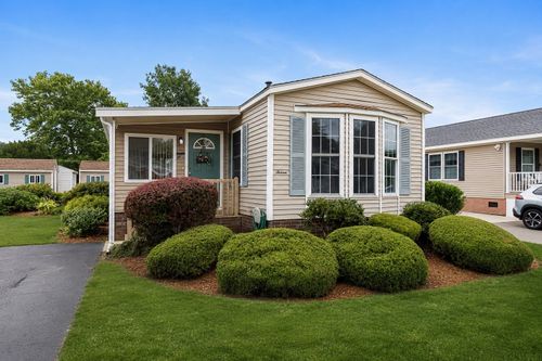 7 Robert Rd, Plainville, MA, 02762-2671 | Card Image