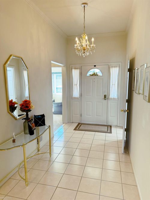 15851 Horseshoe Path Ct, Clinton Township, MI, 48035-1044 | Card Image