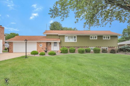 713 Oak Park Ave, Beecher, IL, 60401-5115 | Card Image